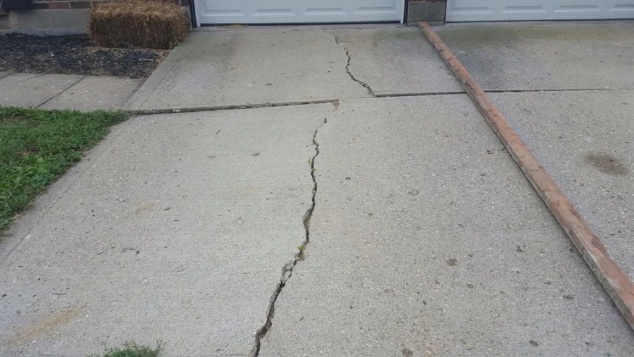 How can I repair my concrete driveway in Los Angeles?