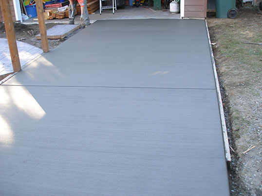 concrete driveway cost